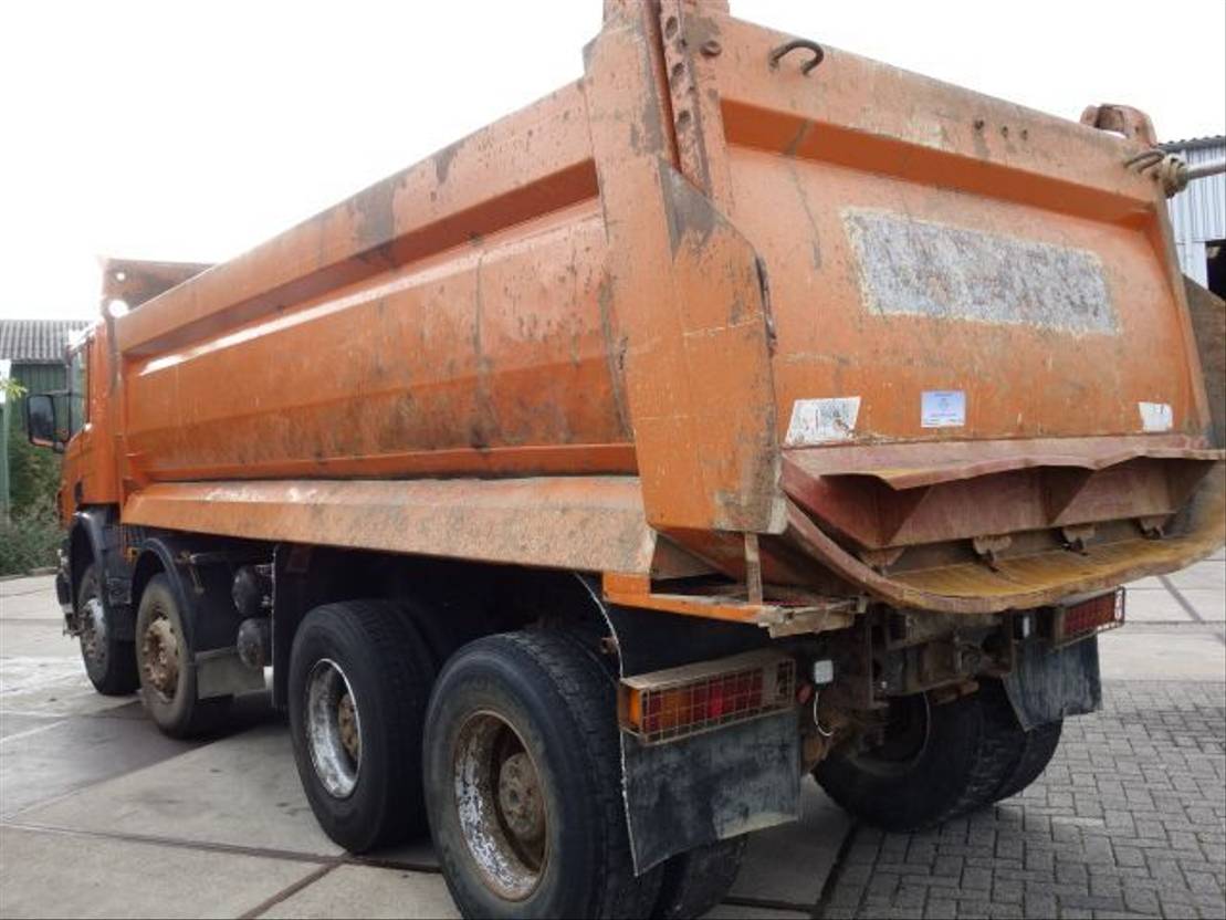 Scania P420 8x4 - Photo 29