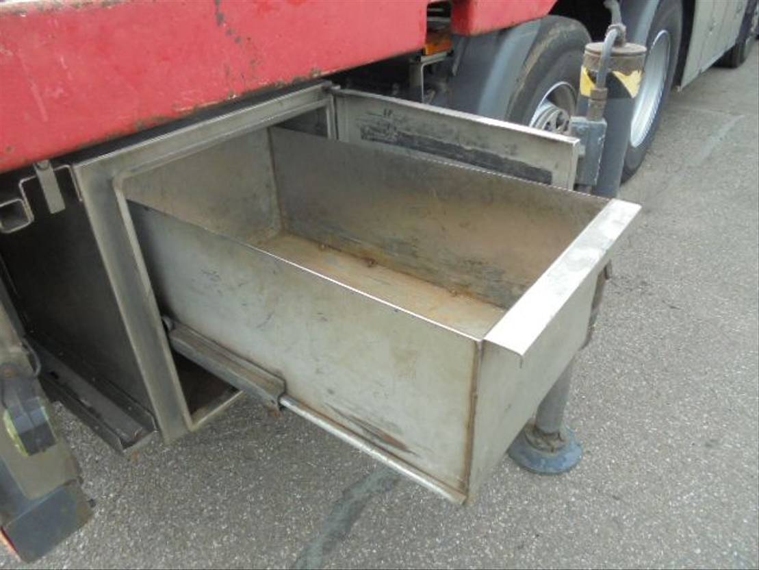 Scania R480 8X2 - Photo 41