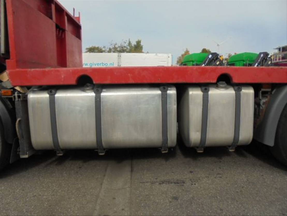 Scania R480 8X2 - Photo 47